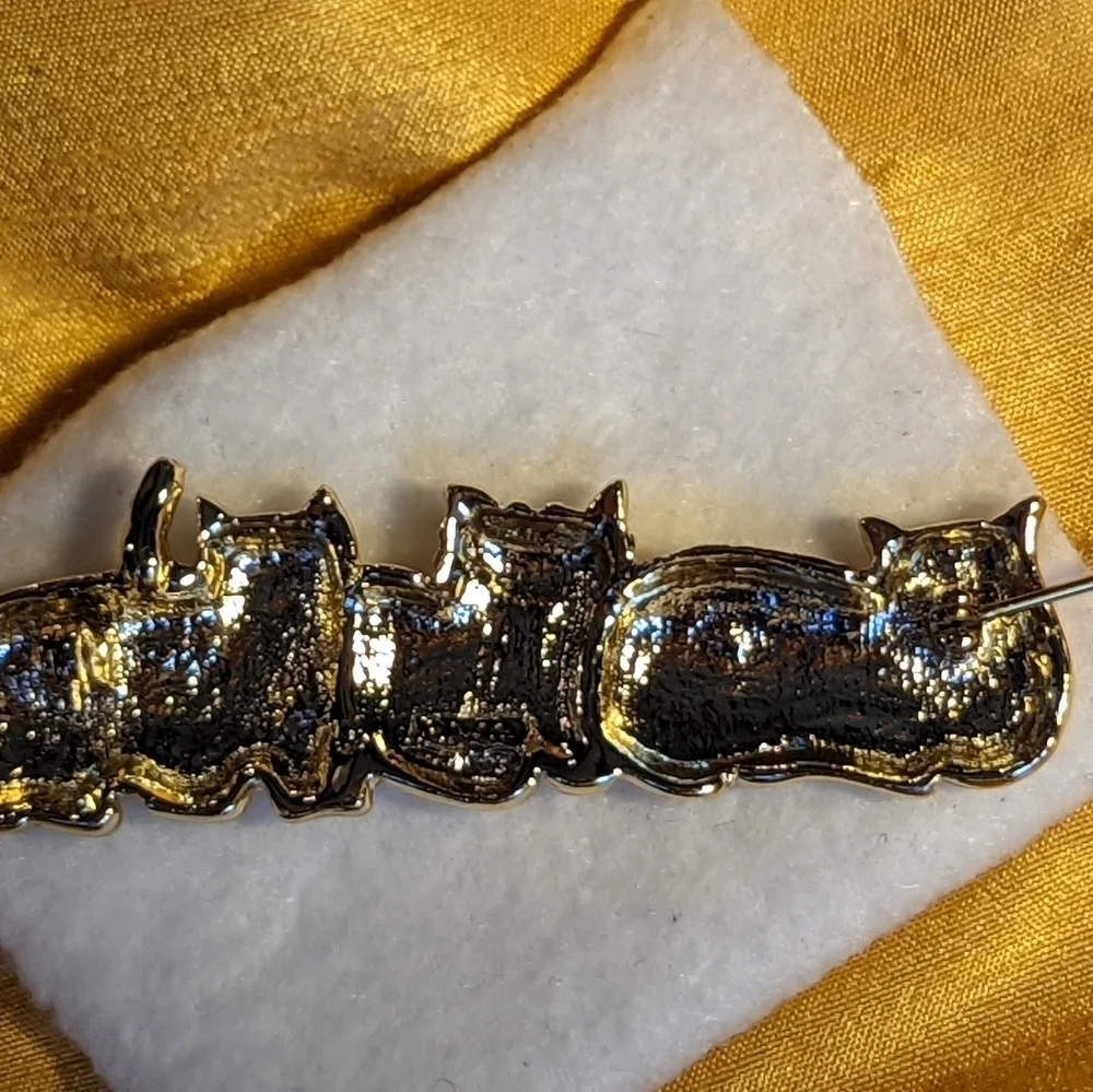 American Jewelry Company 3 Cat Pin Brooch AJC Vintage Goldtone Whimsical Lover